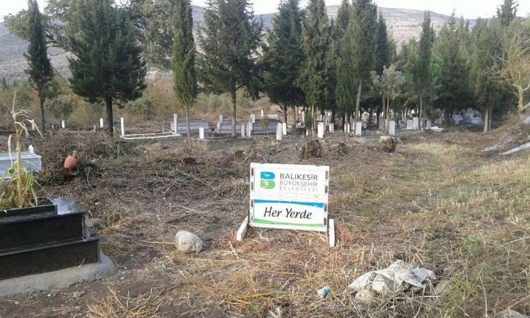 Mezarlıklar Balıkesir&rsquo;e Yakışır Hale Geliyor
