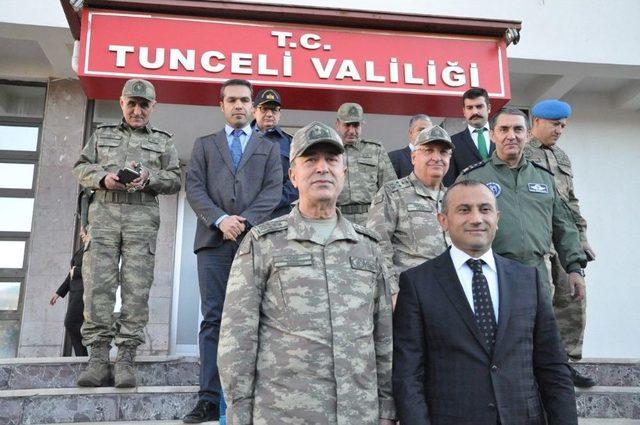 Genelkurmay Başkanı Akar, Kuvvet Komutanlarıyla Tunceli’de