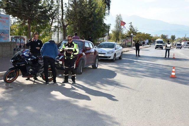 Üniversite Kampüslerinin Çevresinde Polisten ’güvenlik Uygulaması’