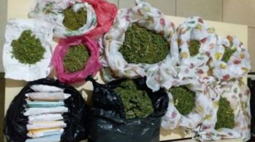 Uyuşturucu Satıcılarına Operasyon: 4 G&ouml;zaltı