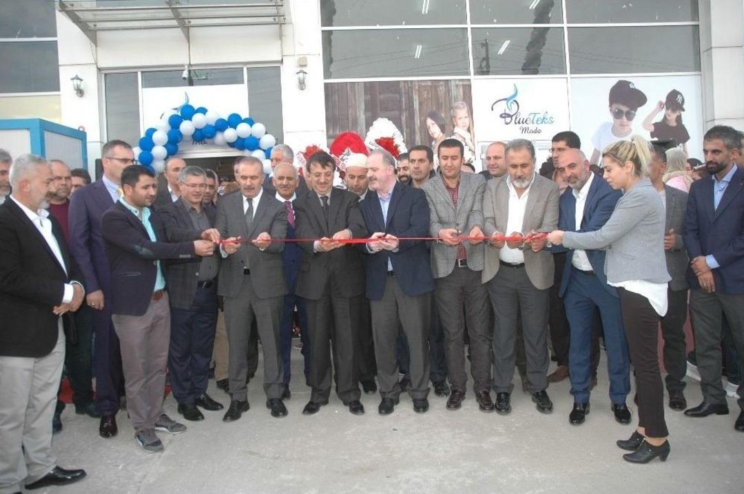 Van&rsquo;da 300 Kişiyi İstihdam Tekstil Fabrikası A&ccedil;ıldı