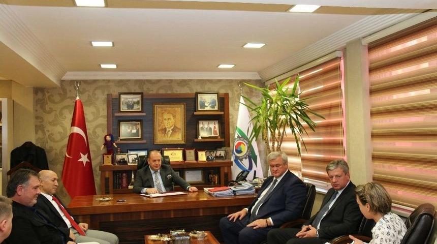 Ukrayna B&uuml;y&uuml;kel&ccedil;isi Sybiha, Karab&uuml;k Tso&rsquo;yu Ziyaret Etti