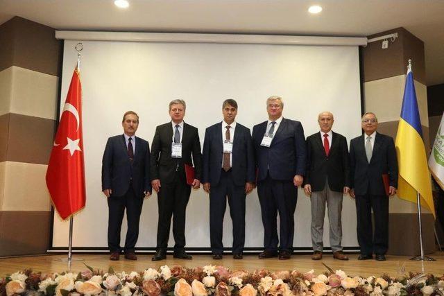 T&uuml;rkiye - Ukrayna Diplomatik İlişkilerinde 25. Yıl 2