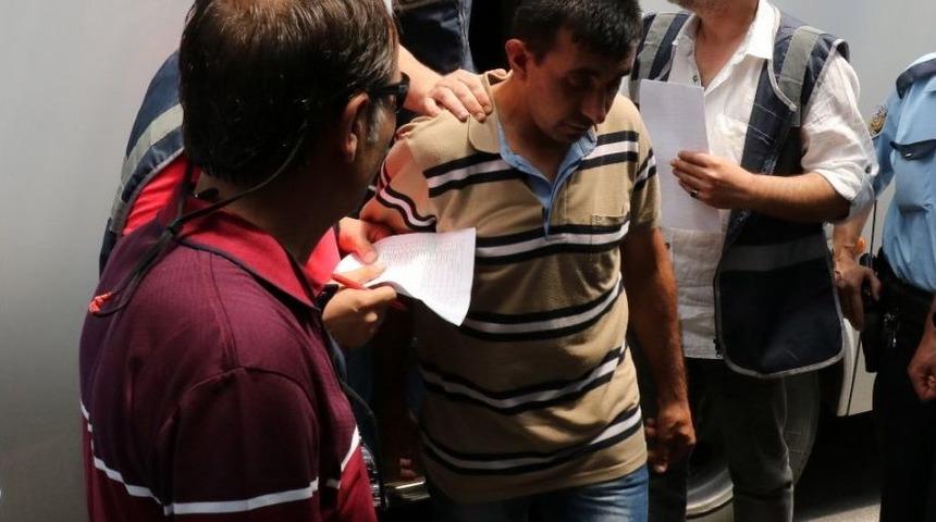 Manisa&rsquo;da Askerlerin Zehirlenmesi Olayında 2 Kişi Serbest Bırakıldı