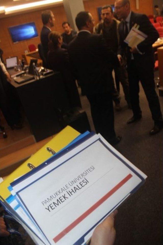 Pamukkale &Uuml;niversitesi Rekt&ouml;r&uuml;, &Uuml;niversite Hastanesindeki Sağlıksız Yemek Skandalını A&ccedil;ıkladı 2