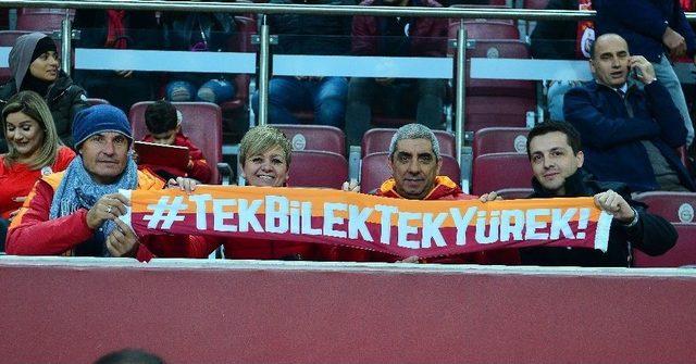 Gençlerbirliği Maçında Muslera’ya Aile Desteği