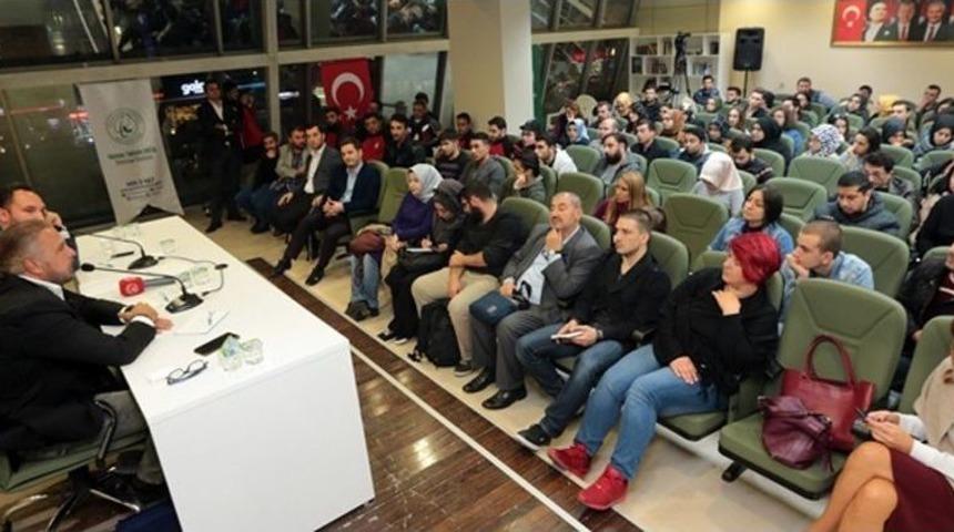 Gen&ccedil;ler, Mete Yarar&rsquo;la &rsquo;darbe Ve Ter&ouml;r&rsquo; Konferansında Buluştu