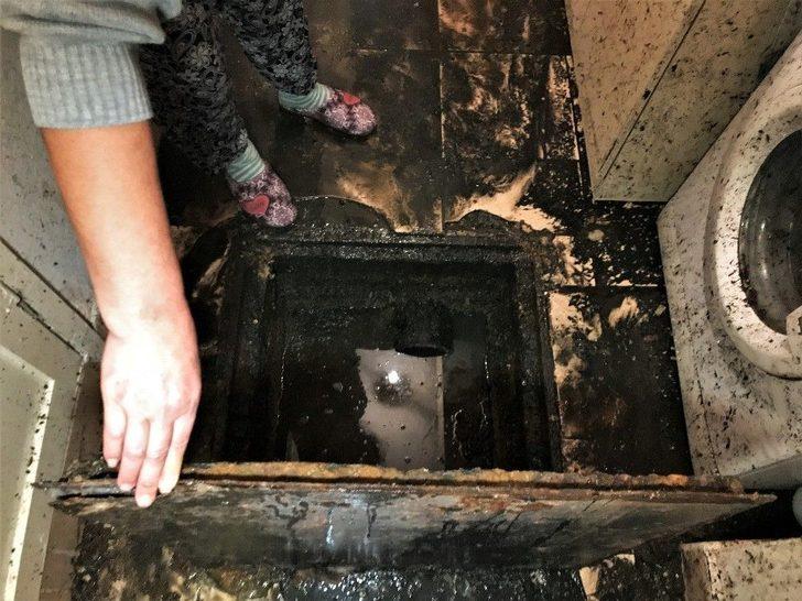 Aldığı Evin İçinden Rögar Kapağı Çıktı G1