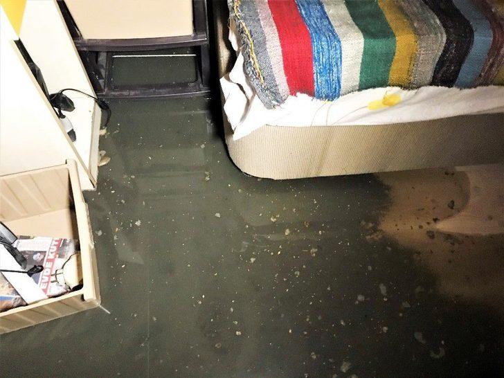 Aldığı Evin İçinden Rögar Kapağı Çıktı G4