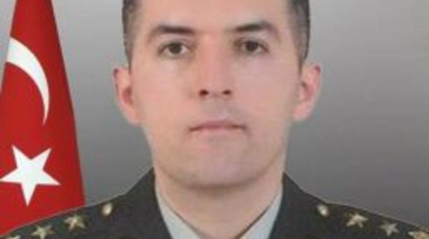 Hakkari&rsquo;de Askeri Ara&ccedil; Kaza Yaptı: 1 Şehit, 3 Yaralı