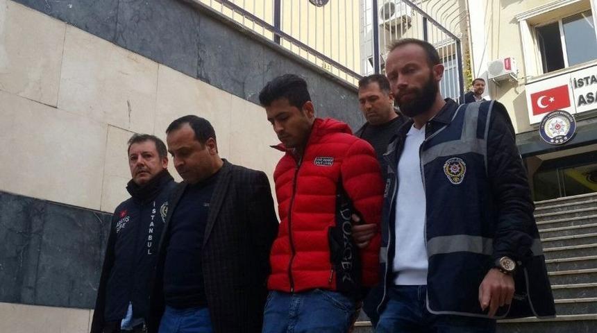 Fransız Turistin Parasını &Ccedil;alan İranlı Ş&uuml;phelileri T&uuml;rk Polisi Yakaladı