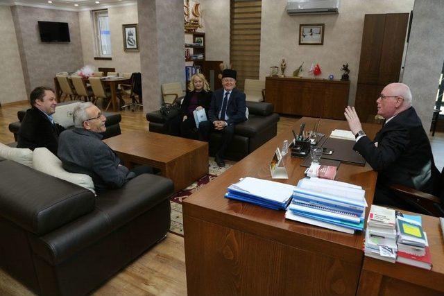 Kırım Tatar Milli Meclisi T&uuml;rkiye Temsilcisi Zafer Karatay&rsquo;dan Başkan Kurt&rsquo;a Ziyaret 1