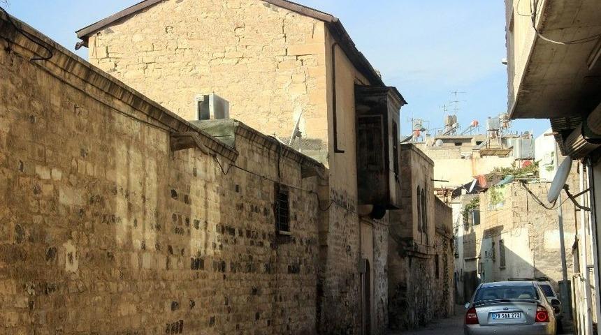Tarihi Kilis Evleri İle Konakların Restorasyon Yapılması İsteniyor