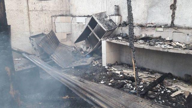 İdare Lambası İki Katlı Evi K&uuml;l Etti 1