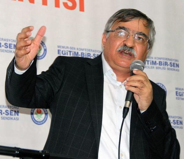 Eğitim Bir-sen Genel Başkan Vekili Latif Selvi; 1