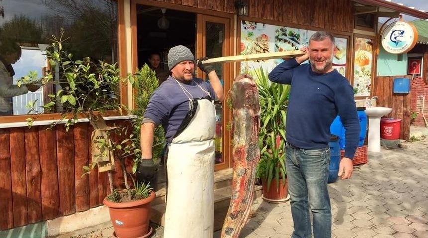 İznikli Balık&ccedil;ıların Ağına Dev Yayın Takıldı