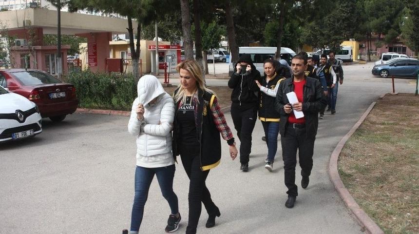 Kilolu Diye İş Bulamayınca Eskort Makalesi Yazmaya Başlamış