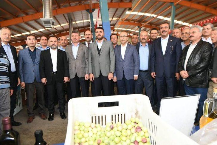 Chp’li Başkan Çetin, Ak Parti Milletvekili Dağlı’yı Balla Besledi G2