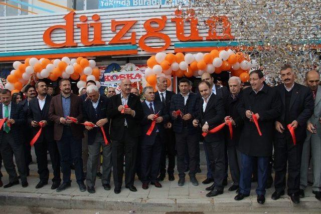 Düzgün Marketler 14. Şubesine Dadaşkent’te Açtı 1