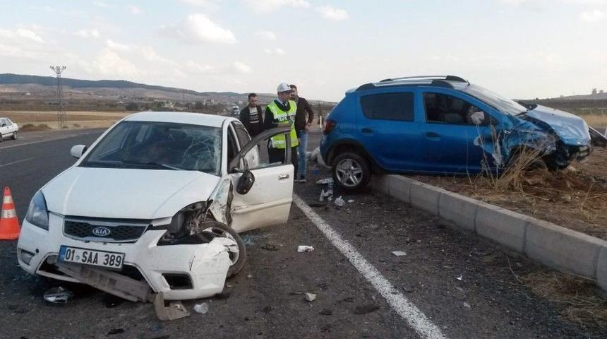 Nişanlısını G&ouml;rmeye Giderken Kaza Yaptı: 9 Yaralı