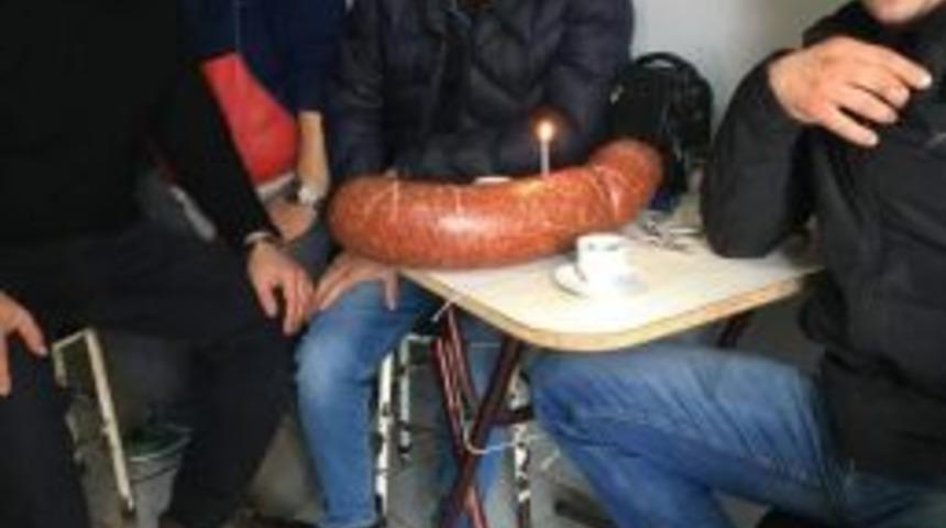 Kasaplardan İlgin&ccedil; Doğum G&uuml;n&uuml; Kutlaması