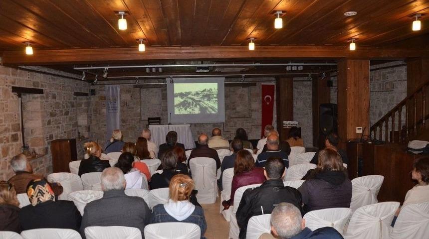 Kuşadası&rsquo;nda &ldquo; Benim Sinemacılarım &ldquo; İsimli İmza G&uuml;n&uuml; Ve S&ouml;yleşi Yapıldı