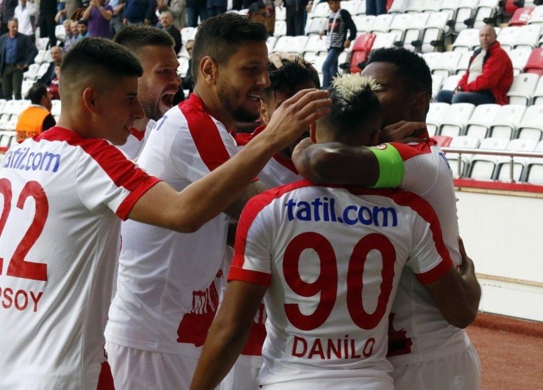 S&uuml;per Lig: Antalyaspor: 1 - K. Karab&uuml;kspor: (ilk Yarı)