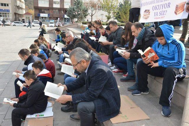 Öğrenciler Okumanın Mekanı Yoktur Dedi