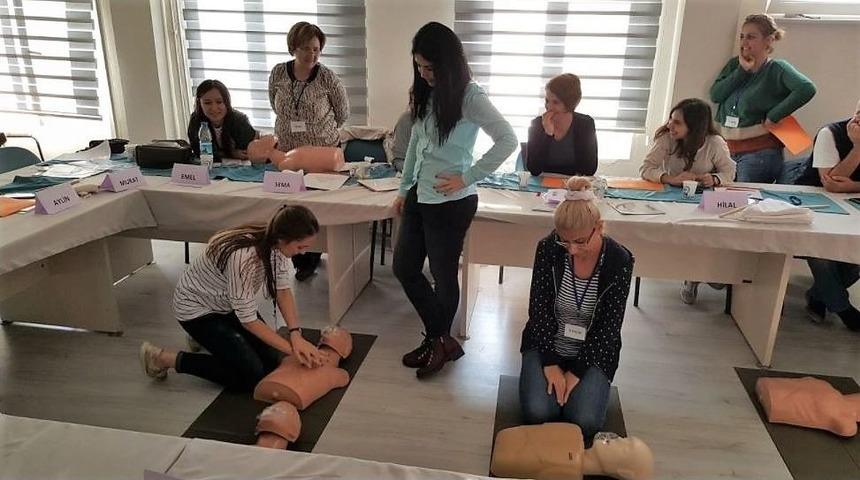 Hastane Personeline İlkyardım Eğitimi