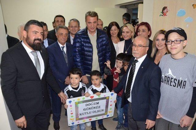 Fikret Orman&rsquo;ın Doğum G&uuml;n&uuml;n&uuml; &Ccedil;ocuklar Pankartlarla Kutladı 2