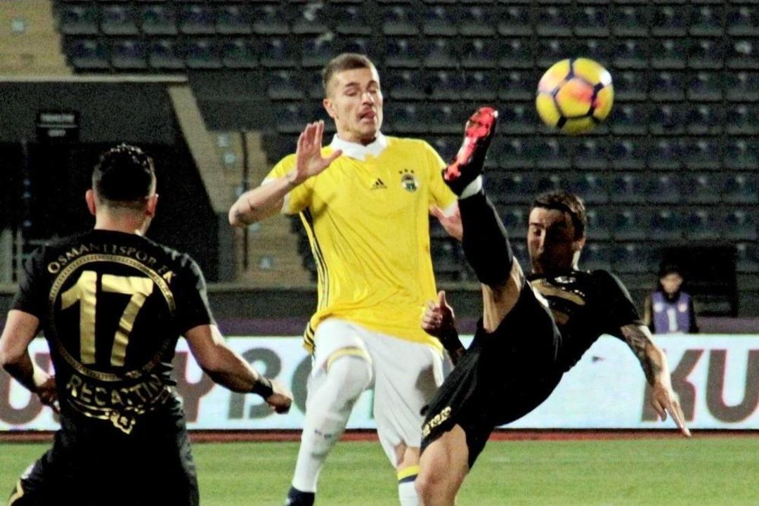 S&uuml;per Lig: Osmanlıspor: - Fenerbah&ccedil;e: 1 (ilk Yarı)