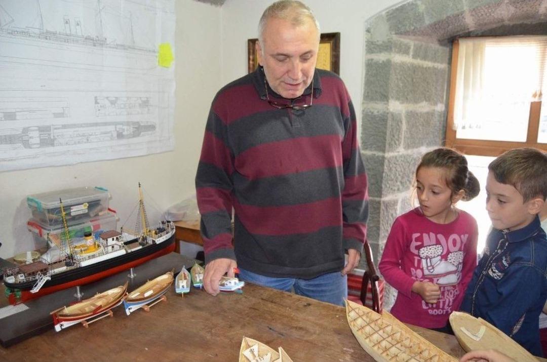 Hobi Olarak Başladı, Şimdi Hem Ticaretini Hem De Eğitimciliğini Yapıyor