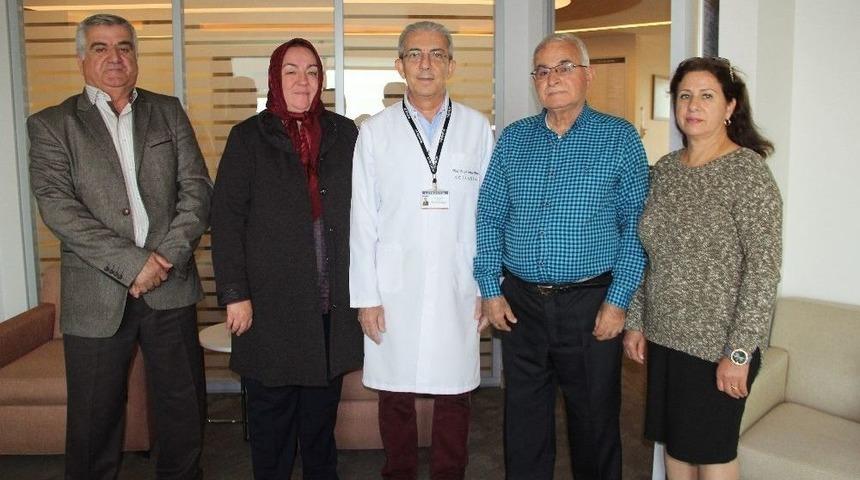 40 Yıllık Eşlerine B&ouml;breklerini Verdiler