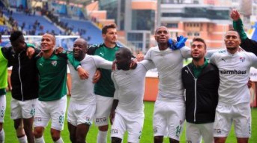 Bursaspor&rsquo;un Bileği B&uuml;k&uuml;lm&uuml;yor