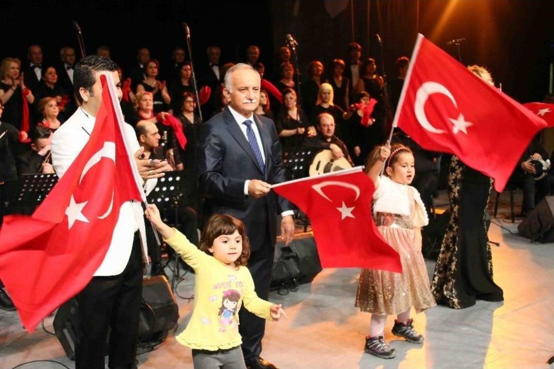Atat&uuml;rk, &Ouml;zel Konserle Anılacak