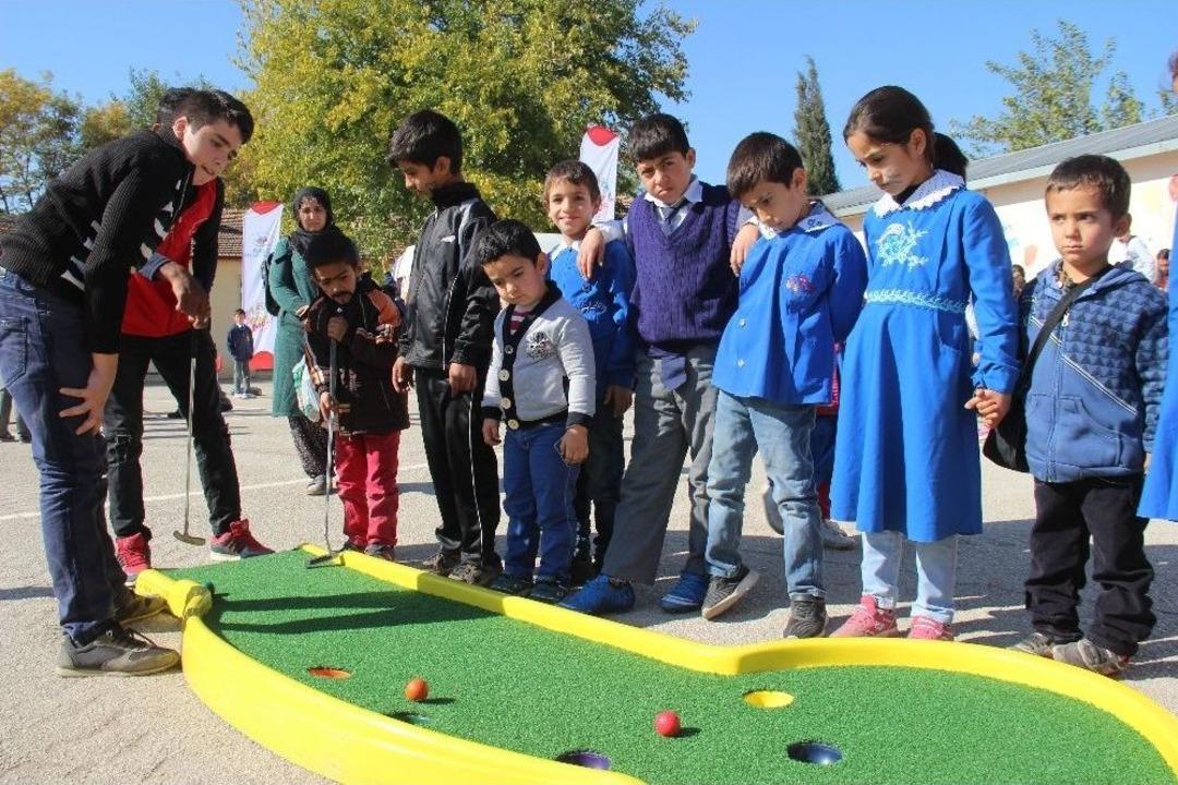 Mobil Merkez, &Ccedil;ocukları Yeni Oyunlarla Tanıştırıyor