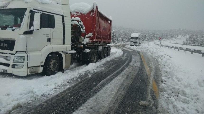 Seydişehir-antalya Karayolu Kardan Ulaşıma Kapandı
