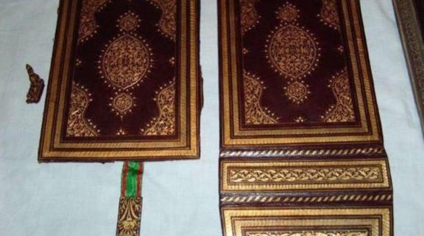 İngiltere’de Açık Artırmadaki Tarihi Mushaf-ı Şerif’in Satışı Durduruldu