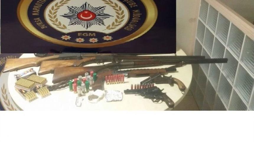 Bursa&rsquo;da Uyuşturucu Operasyonu: 8 G&ouml;zaltı