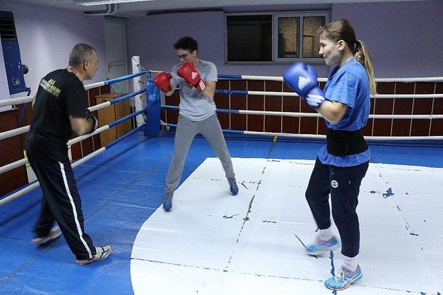 Milli Sporcular, Dünya Şampiyonası’na Hazırlanıyor