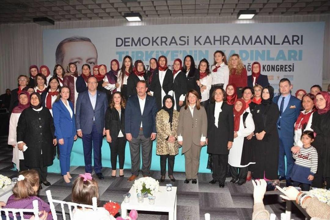 Ak Parti Odunpazarı Kadın Kolları 4&rsquo;&uuml;nc&uuml; Olağan Kongresi Yapıldı