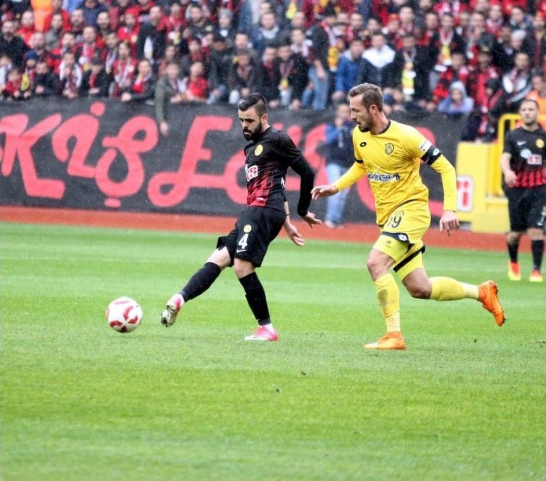 Tff 1. Lig: Eskişehirspor: 1 - Ankarag&uuml;c&uuml;: 3