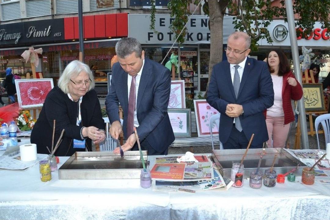 Eserlerini Yaptıkları Sanat&ccedil;ıları Bire Bir Taklit Ettiler