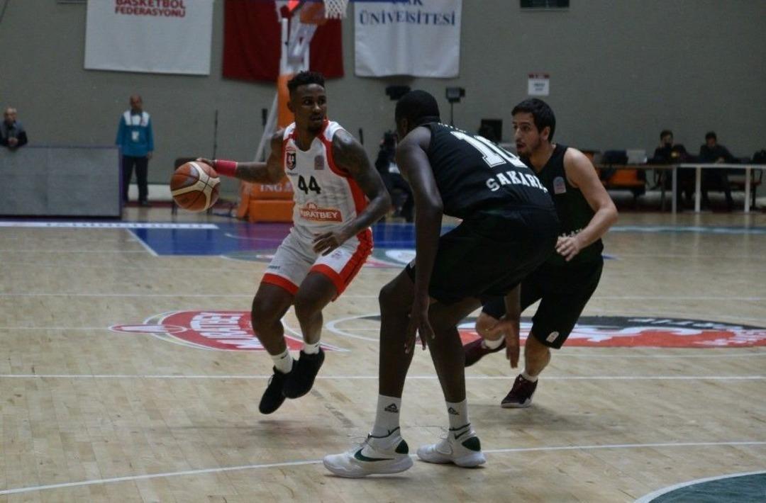 Tahincioğlu Basketbol S&uuml;per Ligi: Muratbey Uşak: 69 - Sakarya Bşb Basketbol: 81