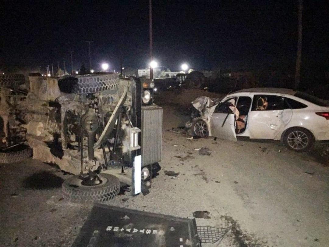 Batman&rsquo;da Askeri Ara&ccedil; İle Otomobil &Ccedil;arpıştı: 3&rsquo;&uuml; Asker 5 Yaralı