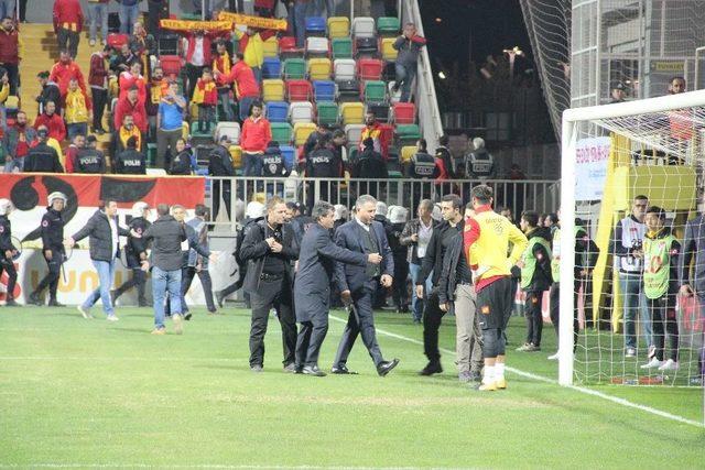 Göztepe-beşiktaş Maçında İlginç Olay