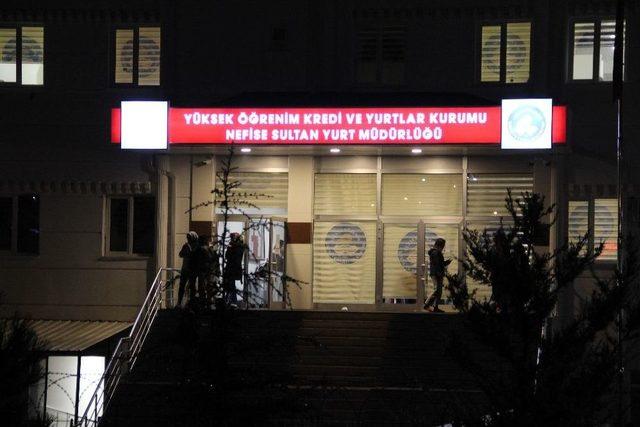 Yurttaki &Ouml;ğrenciler S&ouml;ylentiden Panik Yaptı 1