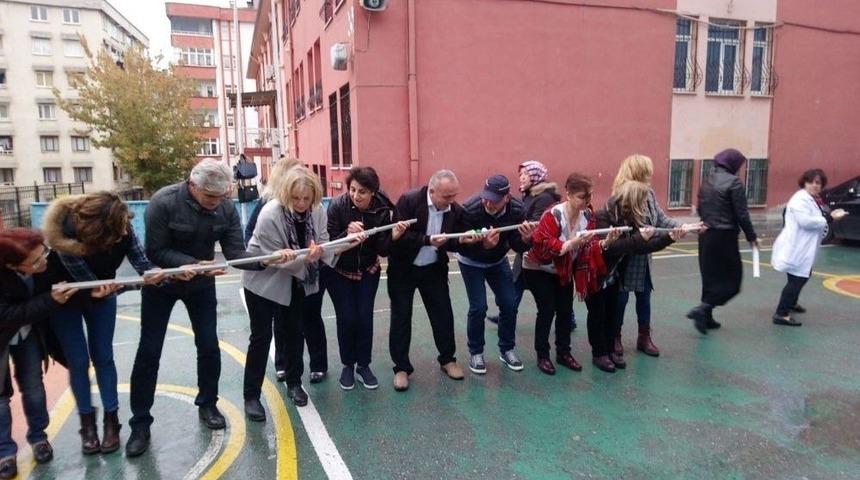 Hem Eğlensinler Hem &Ouml;ğrensinler