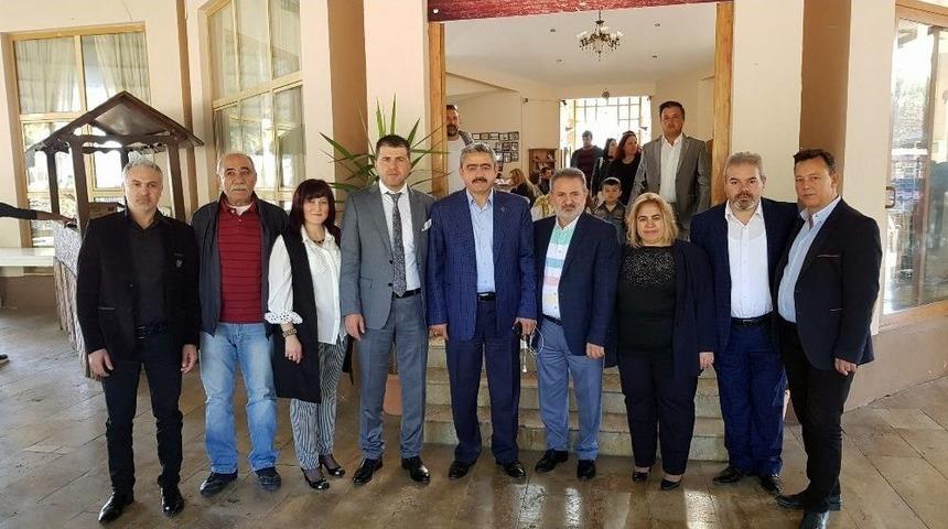 Nazillili Berber Ve Kuaf&ouml;rler Dayanışma Etkinliğinde Buluştu