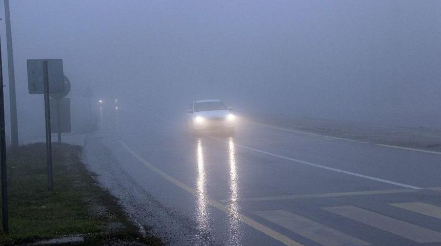 Bolu Dağında Yağmur Ve Sis Etkili Oluyor